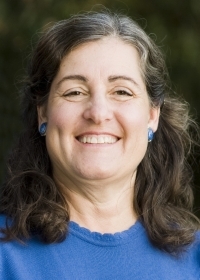 newheiser_c 200 - Caroline Newheiser